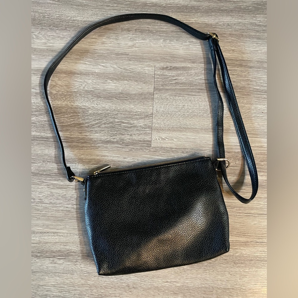 Elegant Black Leather Shoulder Bag